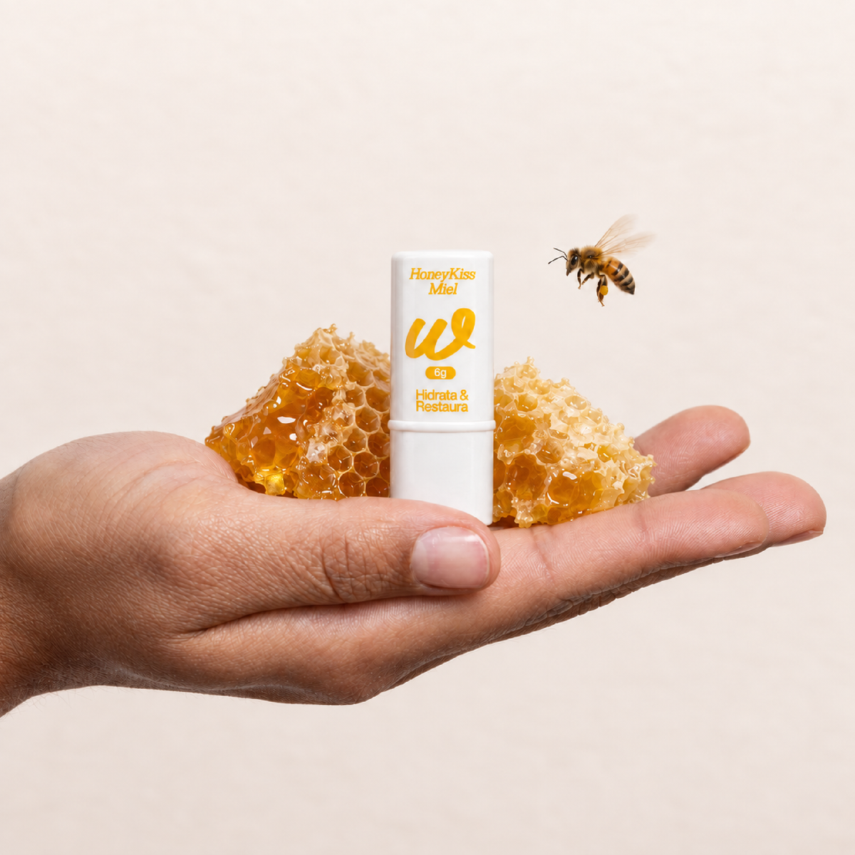 LABIAL HONEYKISS MIEL — Hidrata & Restaura . 6g